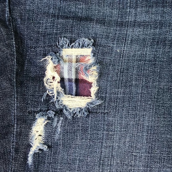 Tommy Hilfiger Distressed Boyfriend Denim Jeans - Picture 5 of 8